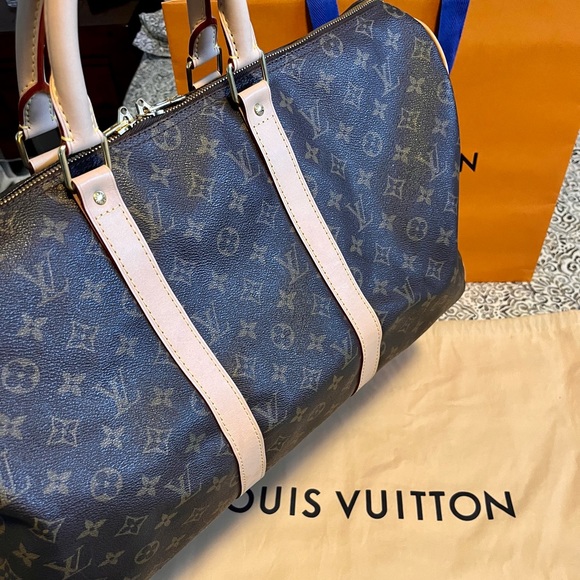 Authentic Louis Vuitton Keepall 50. New zipper, handles, chapes and body bands. - Picture 10 of 16